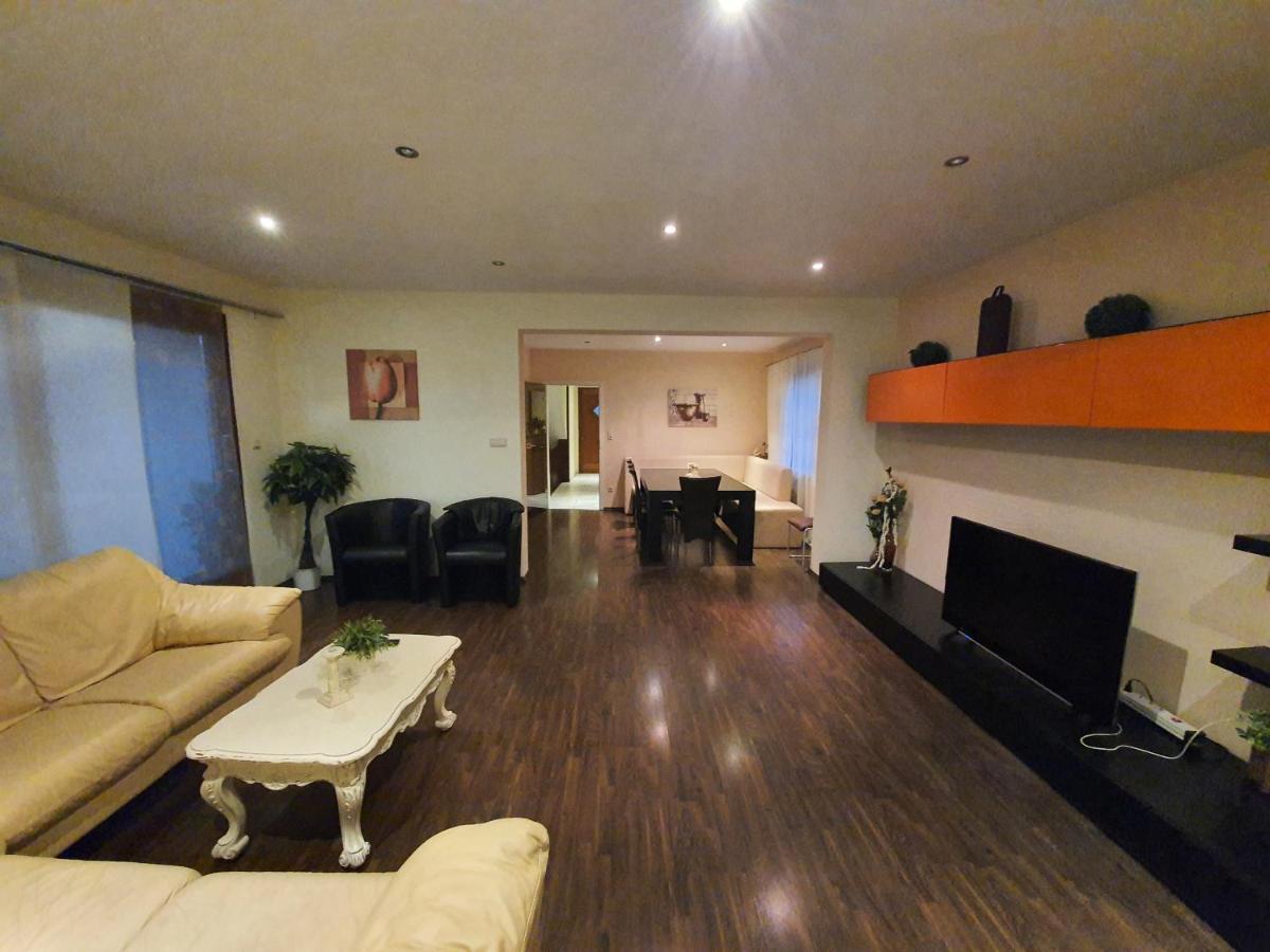 Apartment Bei Hamburg Bis 10 Personen Mit Terasse Und Gartennutzung. Buchholz in der Nordheide Esterno foto